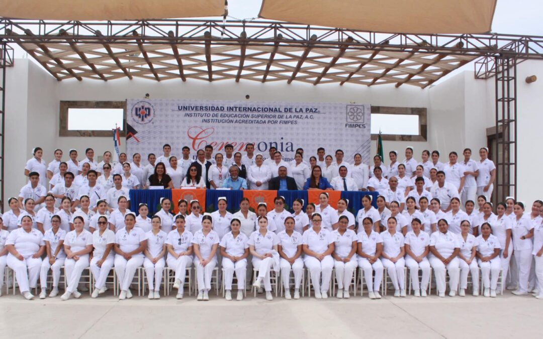 Ceremonia de Imposición de Cofias y Dimos